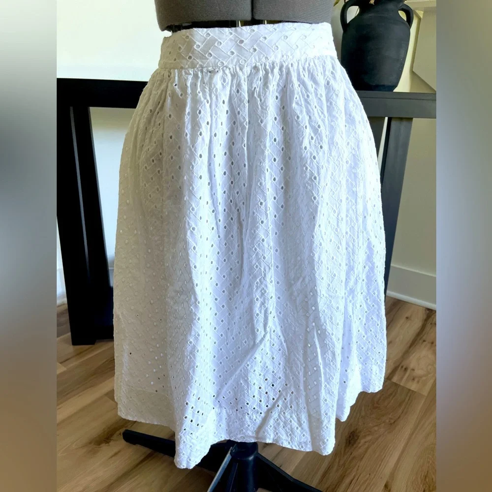 Kate Spade Set - White Eyelet Short Sleeve Button-Up Shirt and Skirt - Size S